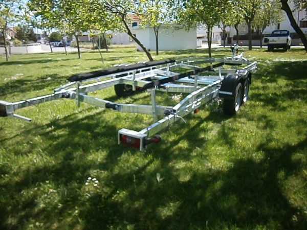 REBOQUE DE BARCO - NQNA.700.200 J14 G